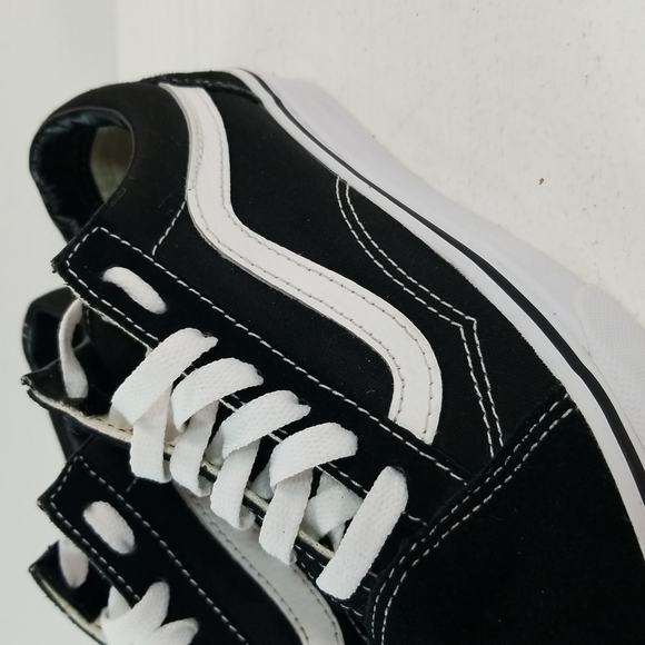 Van's Kids Old Skool Low Top Black & White Sneakers size 3½ women's 5 - Picture 7 of 13